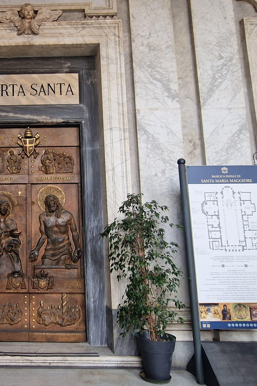 Rome: Ancient Jubilee in the 4 Major Basilicas - Santa Maria Maggiore and the End of the Route