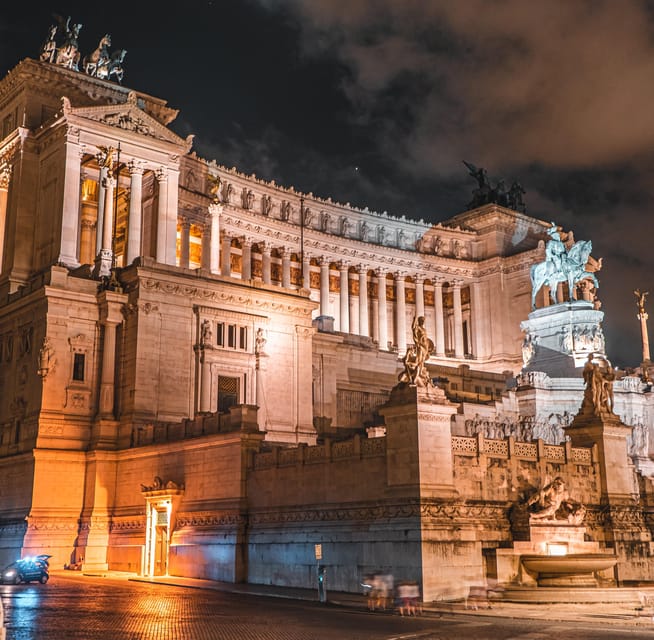 Rome: Ancient Rome Night Tour - Capitoline Hill and the Roman Forum view