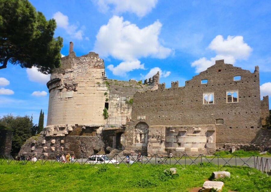 Rome: Appian Way and Catacombs of San Sebastian Tour - Booking details that affect your day