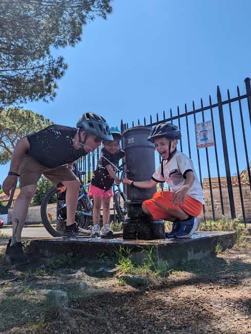 Rome: Appian Way, Aqueducts, & Catacombs E-Bike Guided Tour - The 45-minute catacomb visit