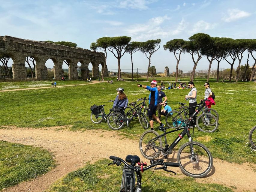 Rome: Appian Way E-Bike Tour Catacombs, Aqueducts & Picnic - Inside the Catacombs of St. Callixtus