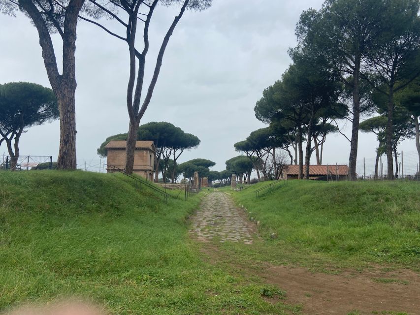 Rome: Appian Way Guided Tour on E-Bike with italian Aperitif - The farmhouse aperitif