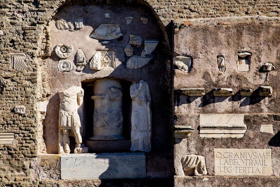 Rome: Appian Way Underground Catacombs Bike Tour with Lunch - Who should book this experience