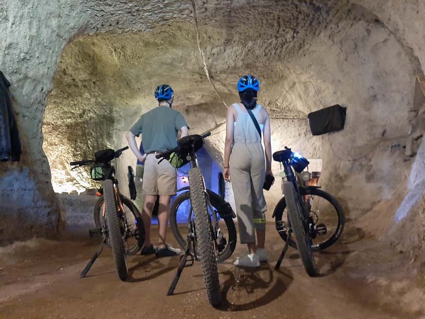 Rome: Appian Way Underground Catacombs Bike Tour with Lunch - From Via dei SS. Quattro to Porta San Sebastiano