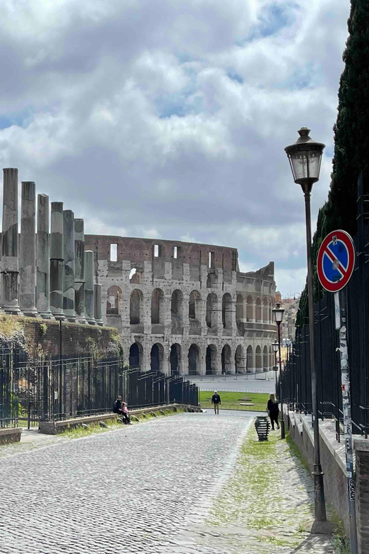 Rome: Arena Colosseum Tour with Arena Access - A useful 90-minute pace