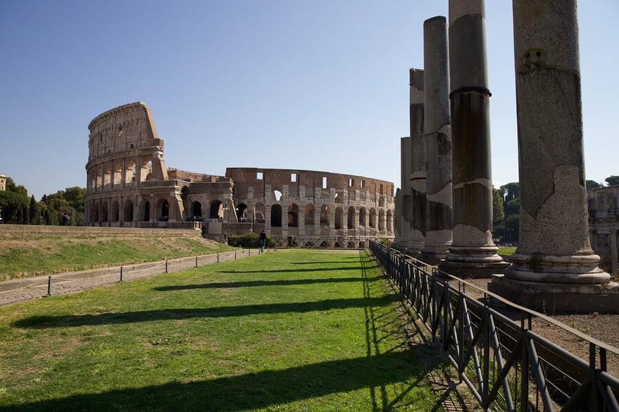 Rome: Arena Colosseum Tour with Arena Access - Who should book this Colosseum tour?
