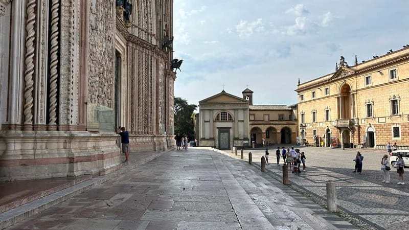 Rome: Assisi, Civita di Bagnoregio and Orvieto Day Tour - What the coach journey adds, and what it costs