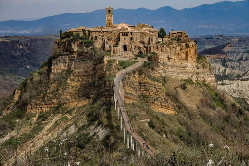 Rome: Assisi, Civita di Bagnoregio and Orvieto Day Tour - Assisi: one hour around St. Francis