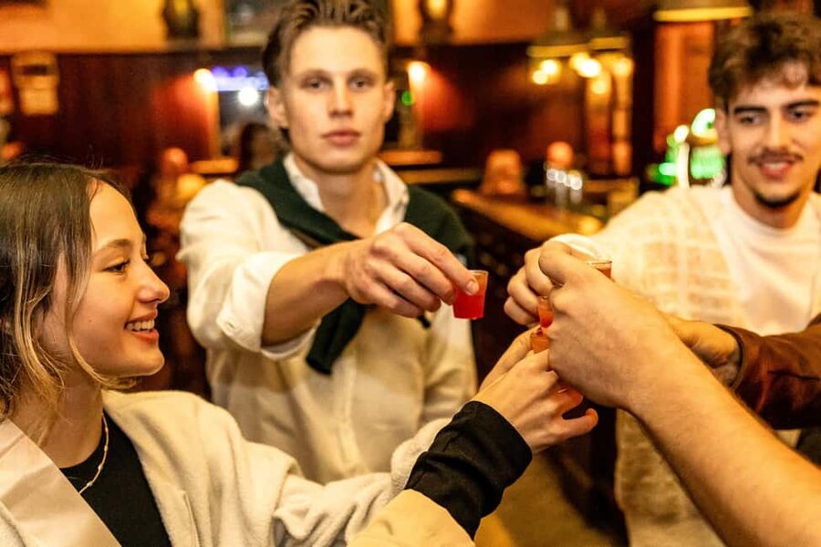 Rome: Bar Crawl with Guide and Drinks Included - Who will get the most from this experience