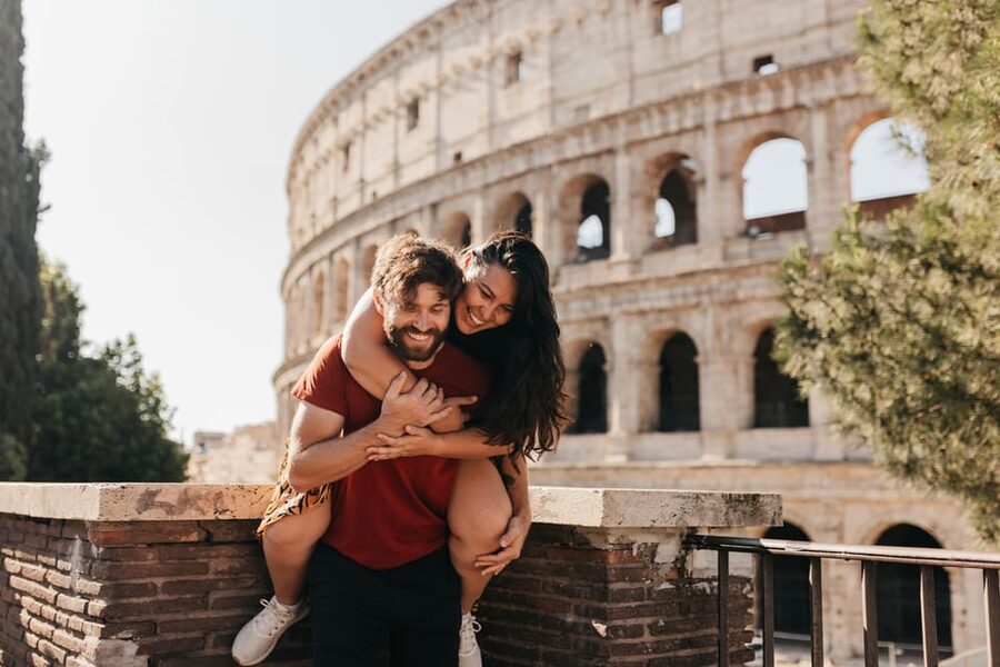 Rome: Best of Colosseum and Roman Forum Guided Tour - The Roman Forum: one hour among the ruins