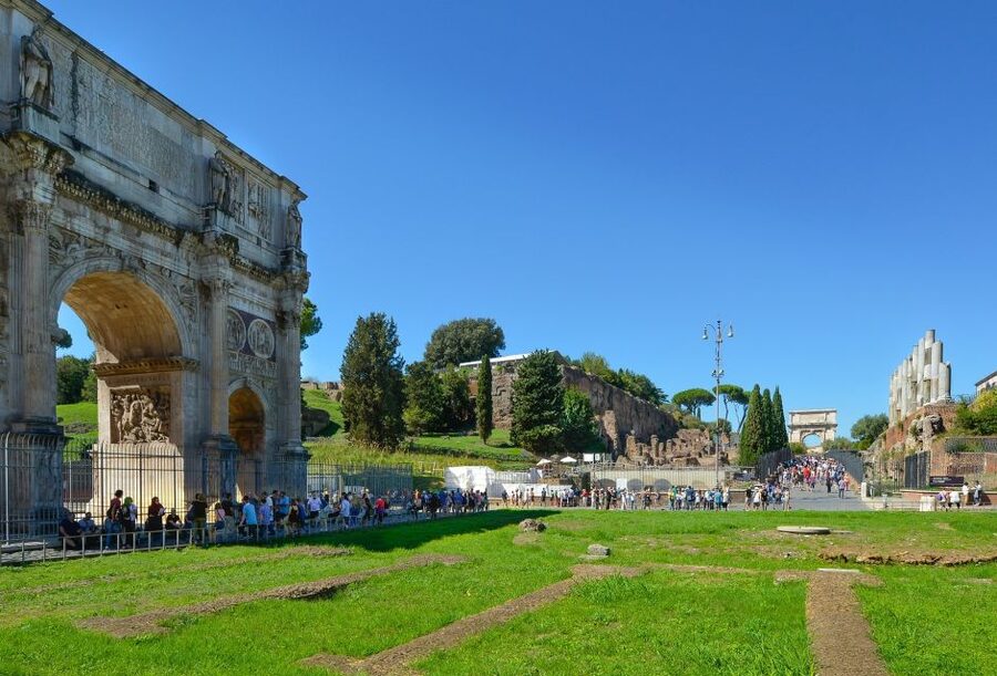 Rome: Best of Colosseum and Roman Forum Guided Tour - Who should book this experience