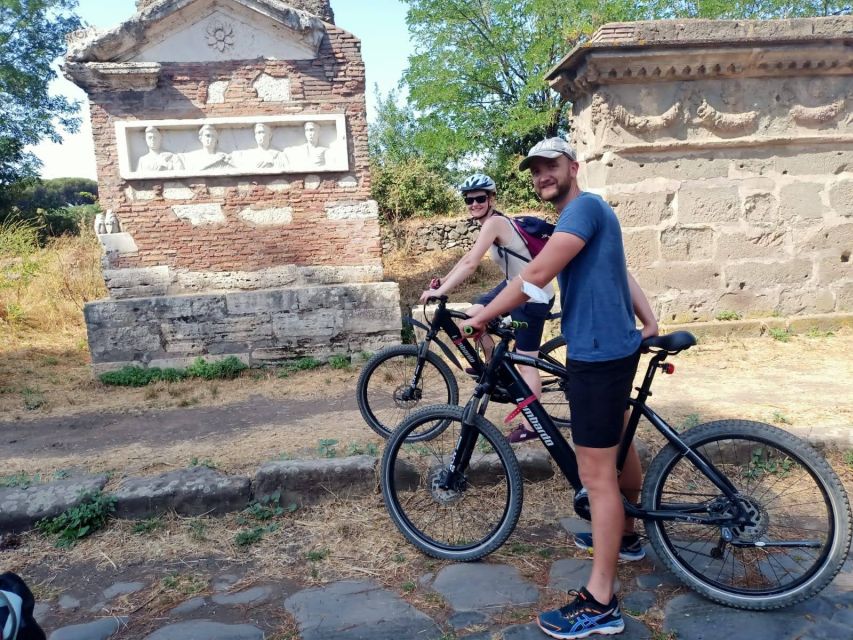 Rome: Bike Rental 4-hours - Picking up the bike at Piazza Ara Coeli