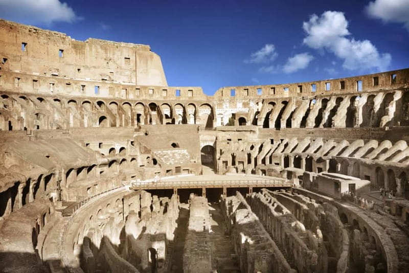 Rome Bike Rentals - Helmets, locks, and child attachments
