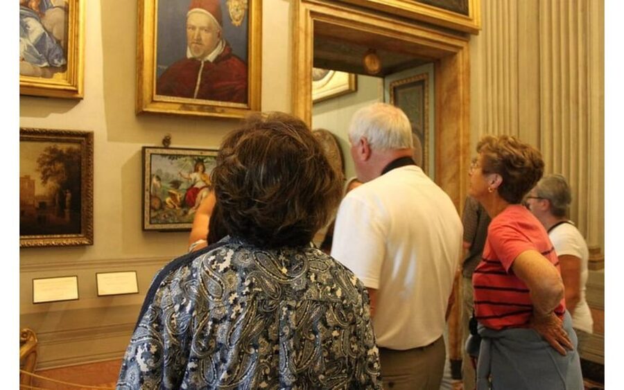 Rome: Borghese Gallery Guided Small Group Tour - A group of six changes the museum experience