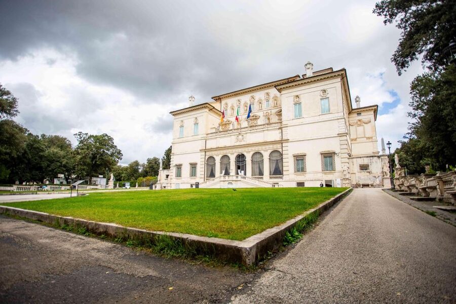 Rome: Borghese Gallery Skip-the-Line Entry and Guided Tour - The first rooms: a quick introduction to the collection