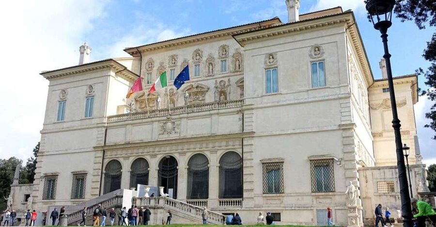 Rome: Borghese Gallery Small Group Guided Tour - First rooms: an ornate setting for serious art