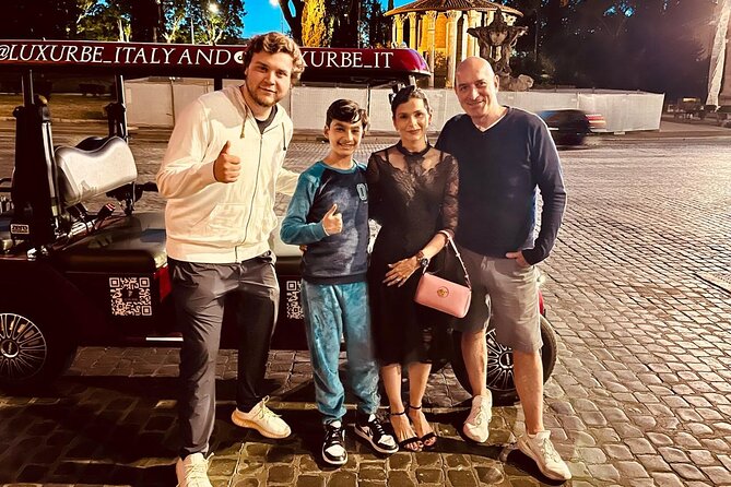 Rome by Night: Golf Cart Tour - The Knights of Malta Keyhole