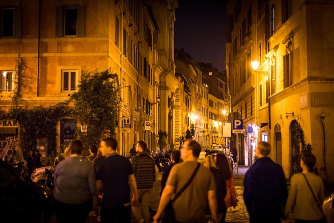 Rome by Night Walking Tour - Legends & Criminal Stories - Pace, comfort, and the late-evening setting