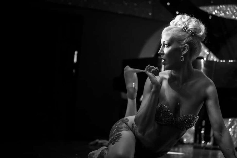 Rome: Cabaret Burlesque Show Experience with Dinner - Key points to know before booking