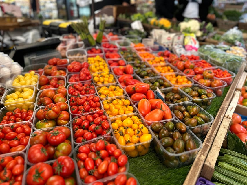 Rome: Campo de Fiori & Ghetto Street Food Sightseeing Tour - Largo Argentina and the final sweet stop