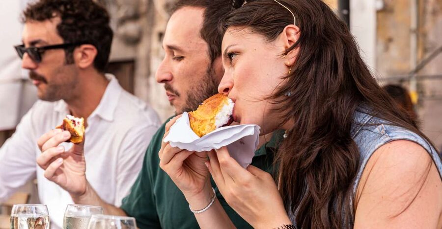 Rome: Campo de Fiori, Jewish Ghetto and Trastevere Food Tour - Roman-Jewish food in the old Ghetto