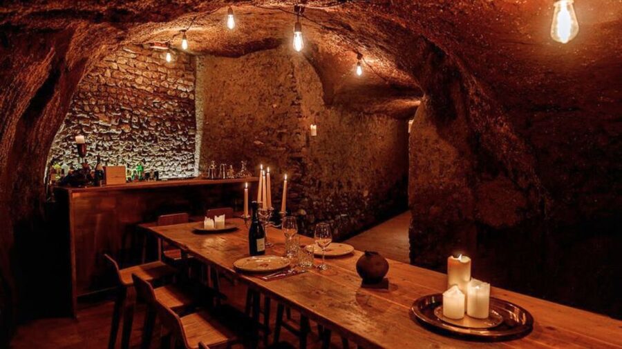 Rome: Candlelight Wine tasting in ancient roman Cave - A Roman quarry with four lives