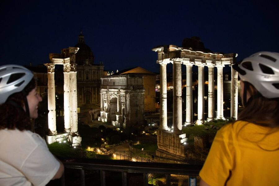 Rome: Cannondale E-Bike Evening Tour with Optional Dinner - Piazza Navona and the Pantheon after dark