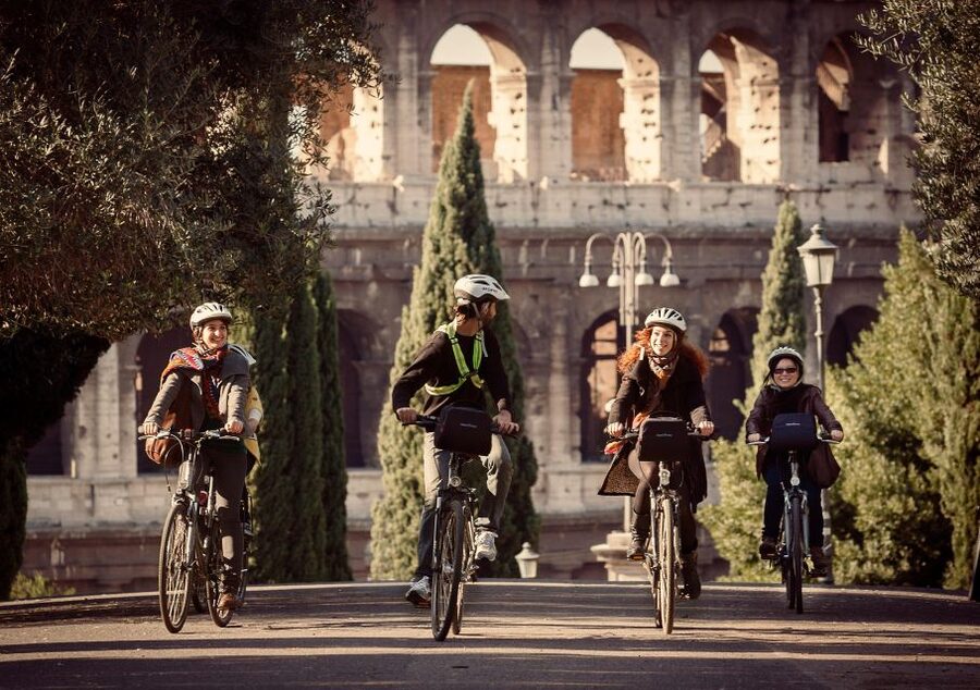 Rome: Cannondale E-Bike Tour of Top Landmarks & More - Trevi Fountain, the Spanish Steps, and Piazza del Popolo