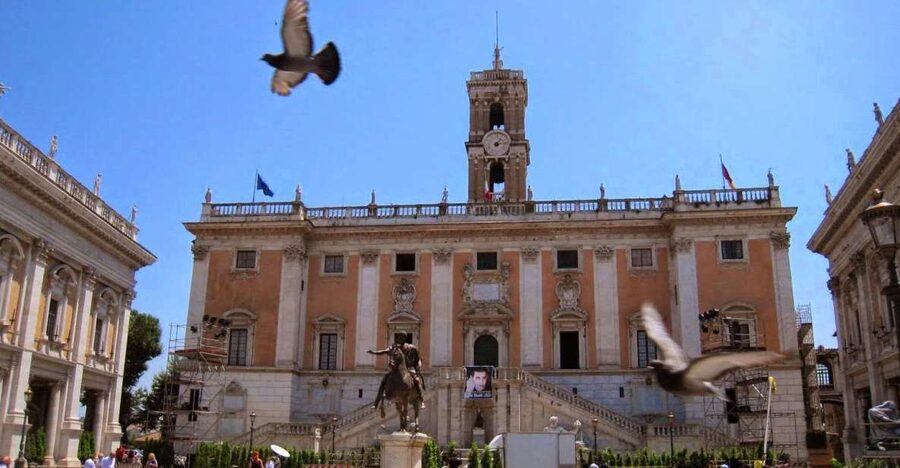 Rome: Capitoline Museums Private Guided Tour - Meeting your guide at Michelangelo’s hilltop square