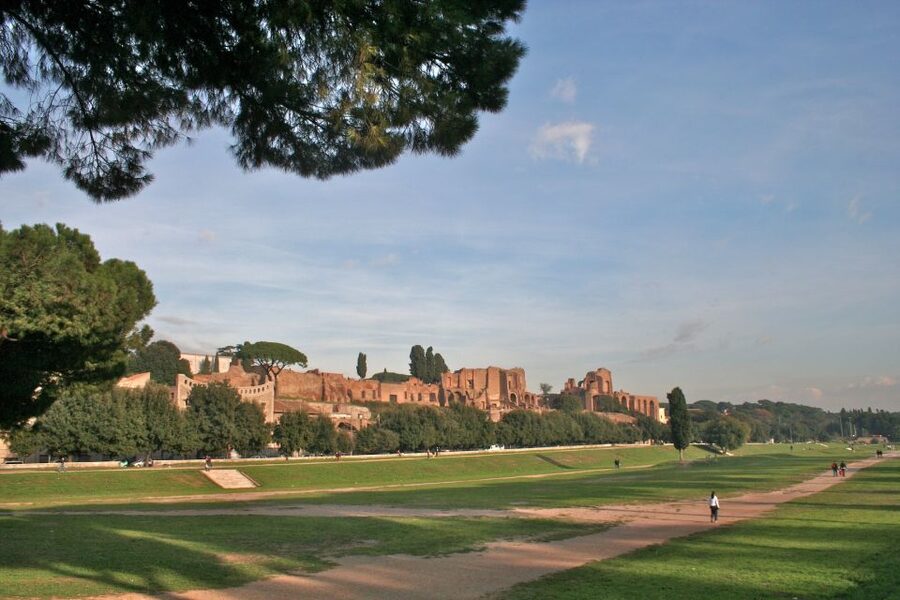 Rome: Caracalla, Colosseum, Circus Maximus Private Tour - Three Roman worlds in three hours