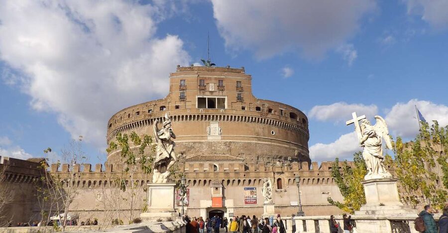 Rome: Castel Sant’Angelo Entrance Ticket - The terrace and Rome from above