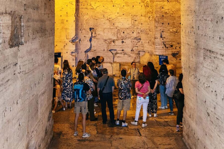 Rome: Castel Sant'Angelo Skip-the-Line Guided Tour - Clemente VII’s theater and the changing castle