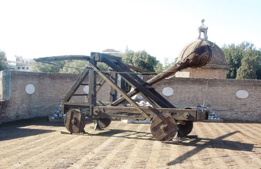 Rome: Castel Sant'Angelo Skip the Line Private Tour - The treasury room and the castle’s darker chapters