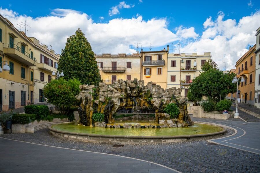Rome: Castelli Romani Hop-on and Hop-off Tour - Starting in Rome at Piazzale Appio