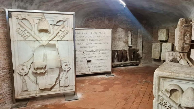 Rome: Castle Sant'Angelo Ticket w/ audioguide option - Prisons, famous prisoners, and the darker side