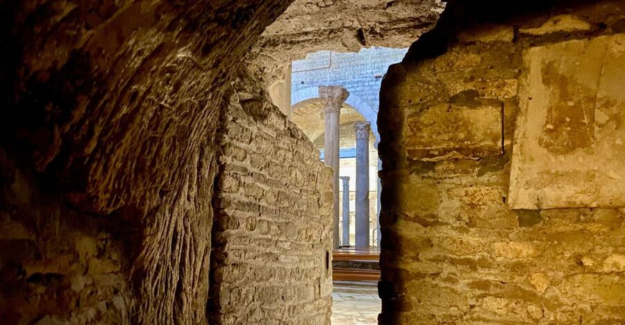 Rome: Catacombs & St Clement's Underground Semi-Private Tour - St Clement’s: Rome Built in Layers