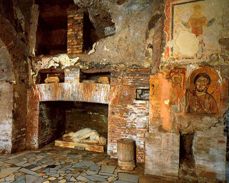 Rome Catacombs Underground Small Guided Tour with Transfer - The shared minivan makes the transfer easier