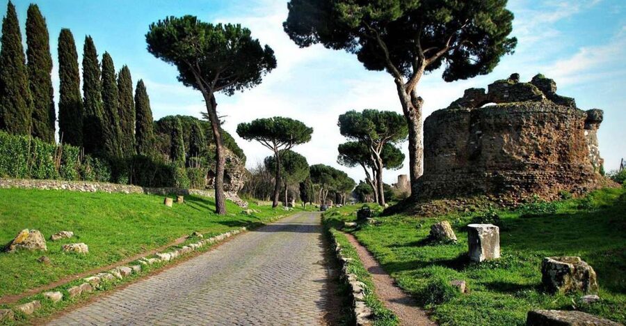 Rome: Catacombs Underground Tour, Ticket, and Transfer - San Callisto, San Sebastiano, or Santa Domitilla
