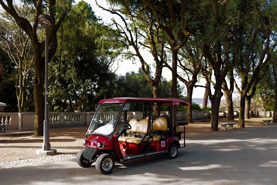 Rome: City Golf Cart at Night Tour - What the guides add to the ride