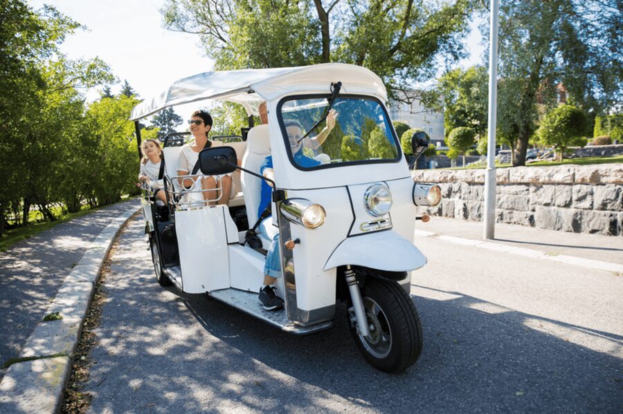 Rome: City Highlights Golf Car Tour - Why an electric tuk tuk makes sense in Rome