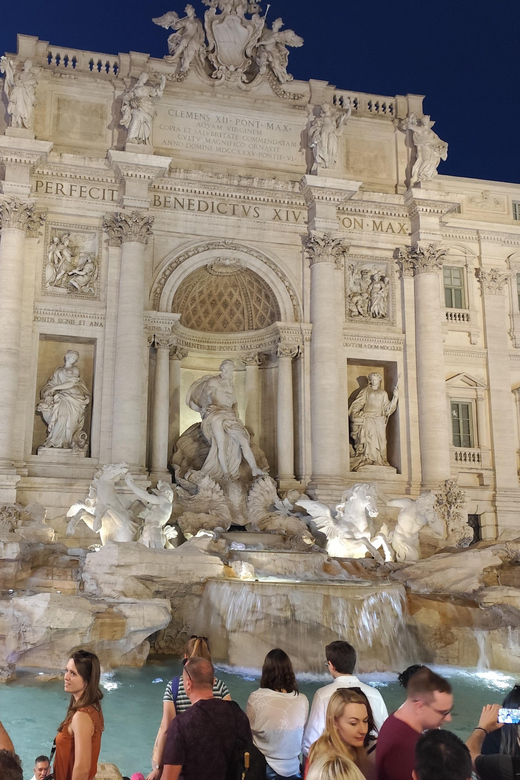Rome: City Highlights Golf Cart Tour with Aperitivo - What the guides add to the ride