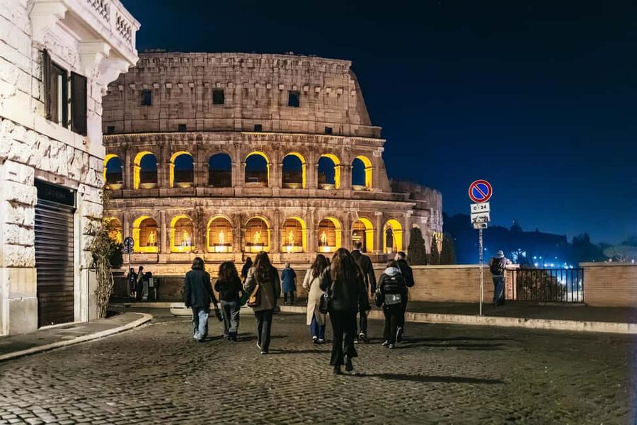 Rome: City Highlights Moonlight Walking Tour - Starting in Piazza Navona