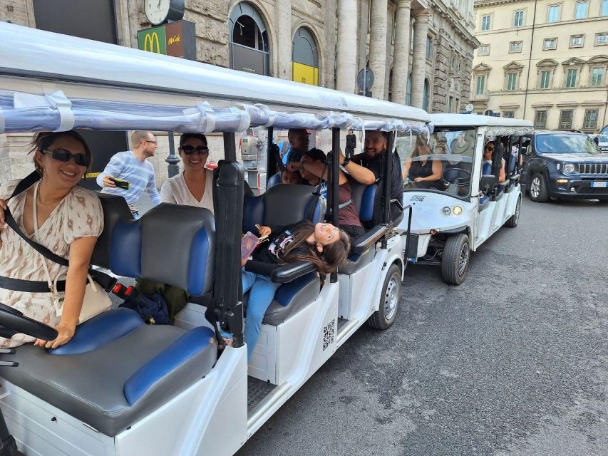 Rome: City Highlights on a Shared Golf Cart Tour - Piazza Venezia and the first city views