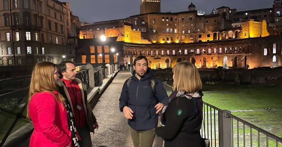 Rome: City Highlights Small Group Walking Tour by Night - Rome’s monuments after the day crowds thin out