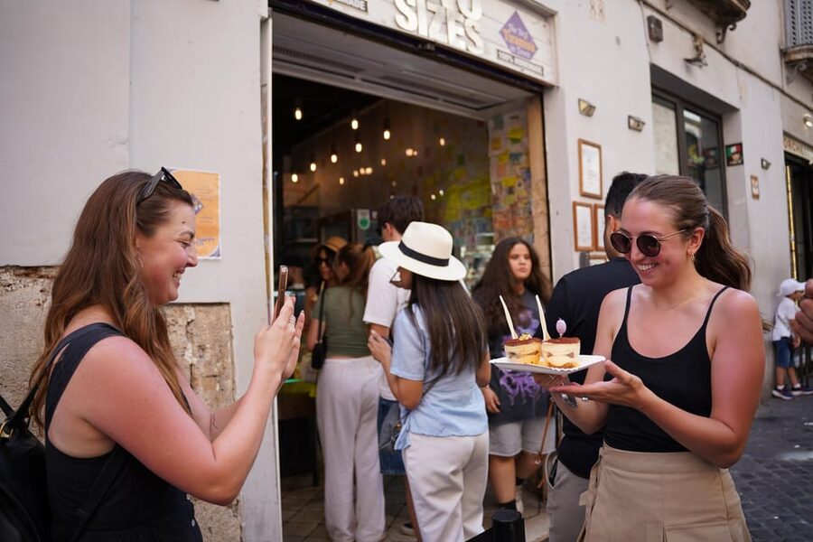 Rome: City Tour by Vespa with Pictures and Sweets Tastings - Key points to know before booking