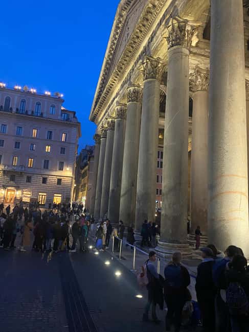 Rome: City walking tour. the beauty. - What four hours really means