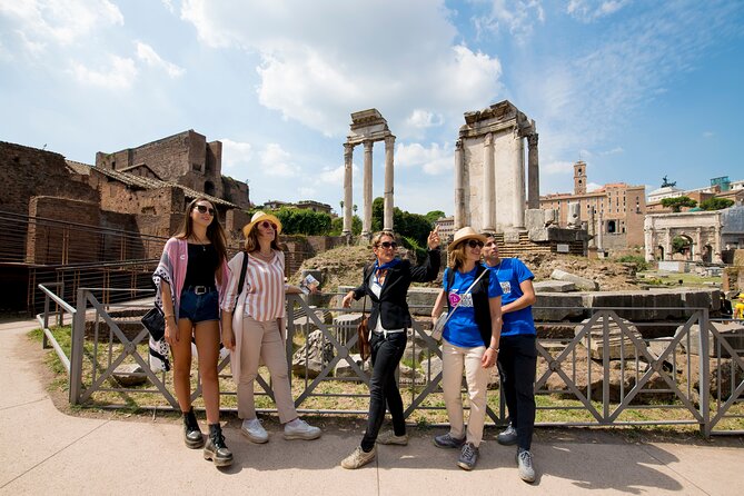 Rome: Colosseum and Ancient Rome Tour - Entering the Colosseum and seeing the first two levels