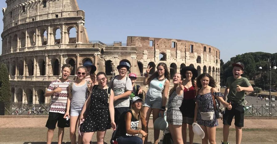 Rome: Colosseum and Roman Forum Small Group Tour in German - Why the German-language format works well in ancient Rome