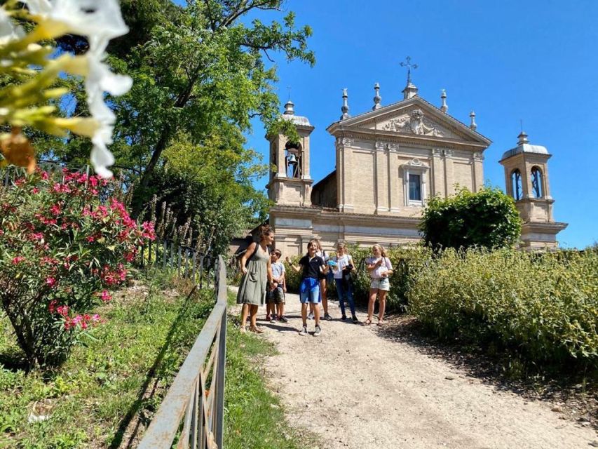 Rome: Colosseum and Roman Forum Small Group Tour in German - Small groups, headsets, and priority entry