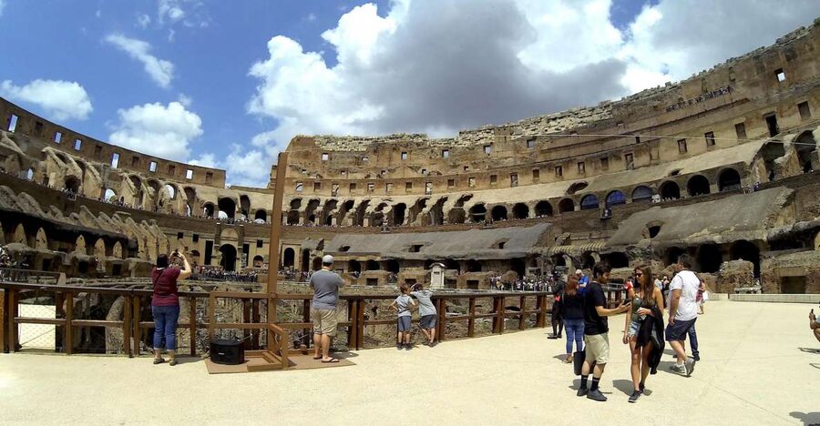 Rome: Colosseum Arena Guided Tour with Roman Forum Option - Choosing the One-Hour Visit